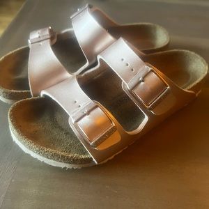 Rose gold Birkenstocks Sz 32 (girls)